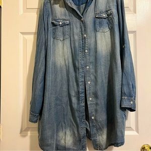 Long sleeve button chambray jean thing shacket/dress.